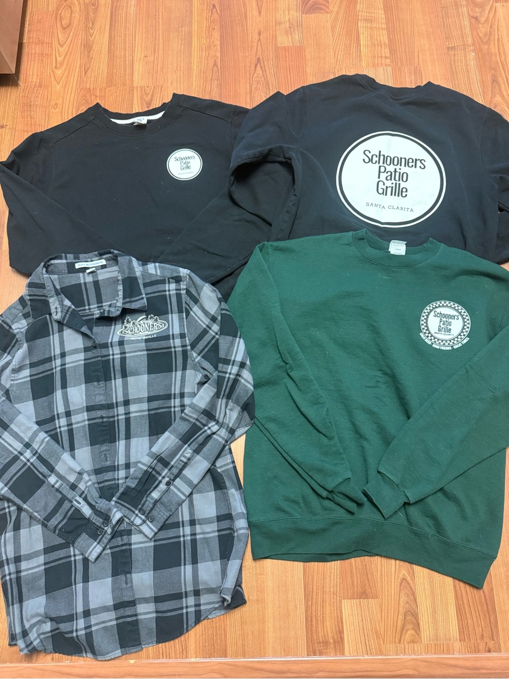 Schooners Patio Grille Crewnecks